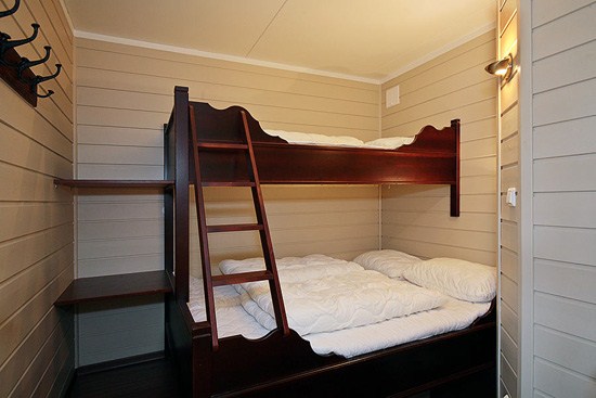 Sovrum med våningssäng i en av lägenheterna på Storehorn i Hemsedal.